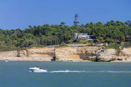 le Parc de l'Estuaire vu de la mer à St.Georges de Didonne