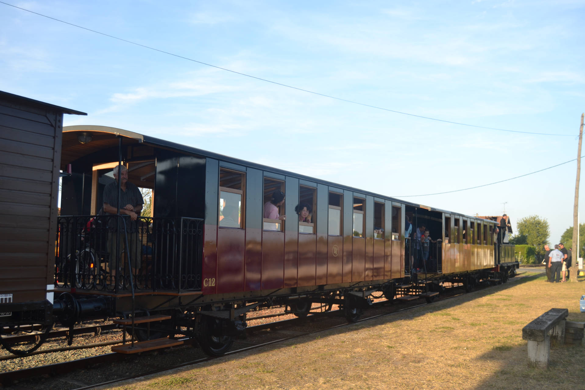 voiture-voyageur-roselles-la-C12